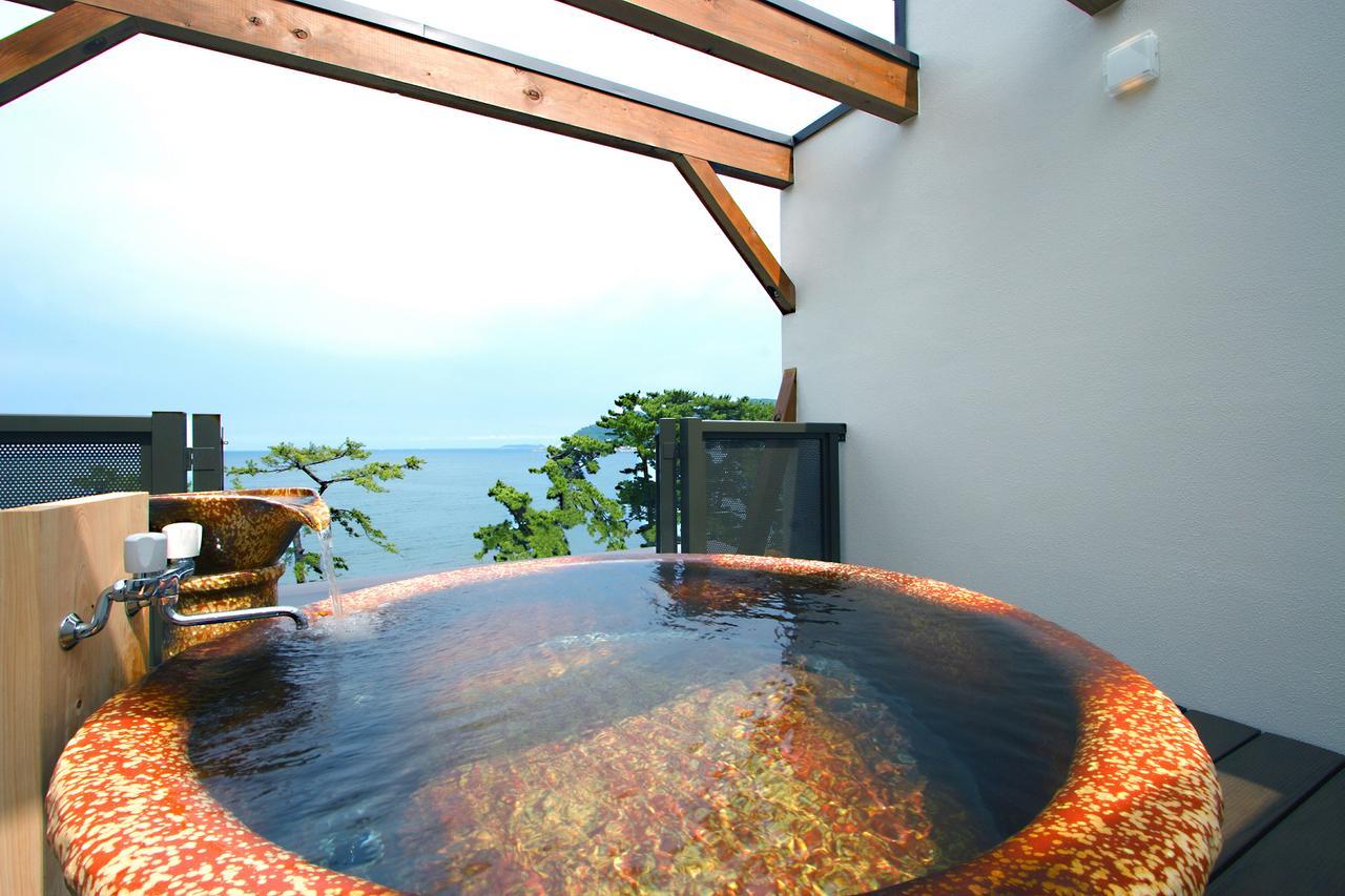 New Tomiyoshi Hotel Atami  Buitenkant foto