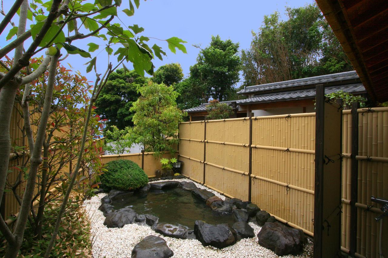 New Tomiyoshi Hotel Atami  Buitenkant foto